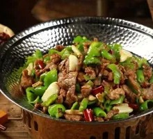 辣子炒肉