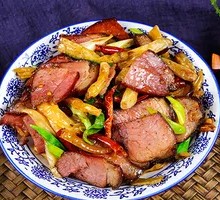 Dried Chili Salted Pork