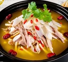 Tianma Pig Stomach Chicken Pot