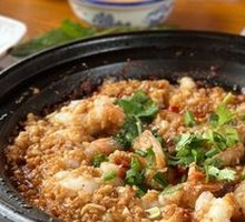 Clam with Garlic Noodles in Clay Pot
