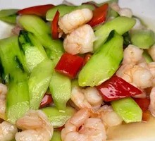 Cantaloupe Stir-Fried Shrimp