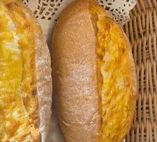 Durian Lava French Bread