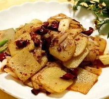 Dry Chili Stir-fried Potato Slices