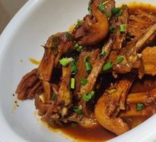 Duck Feet and Chicken Wings Pot