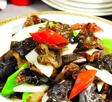 Black Mushroom Pork Rice Bowl