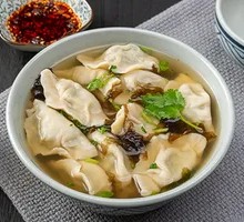 Clear Soup Beef Dumplings
