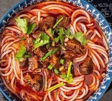 Beef细 Noodles