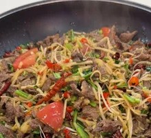 Dry Pot Sour Bamboo Shoot Beef Bites
