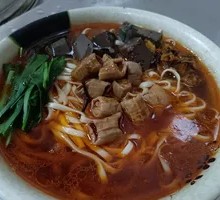 Intestine and Blood Rice Noodles