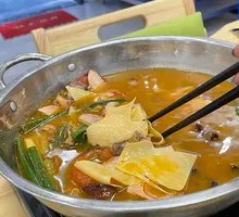 Old Jar Sour Soup Pork Trotters