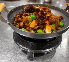 Stir-Fried Chicken Offal in Small Pot