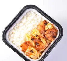 Spicy Pork Stir-fry Rice Bowl