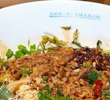 Steamed Rice Noodles from Qujing
