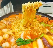 Military-style Hot Pot
