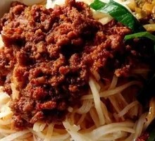 Braised Pork Steamed Rice Noodles