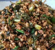 Sour Cabbage with Minced Pork