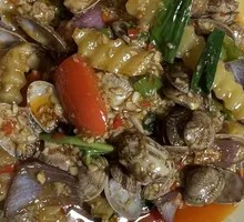 Spicy Stir-Fried Clams