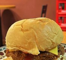 PAPA Egg Soul Cheese Pulled Pork Burger