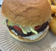 PAPA's Signature Cheese Beef Egg Burger
