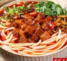 Braised Beef Noodles with Crispy Texture