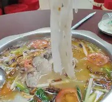 Sour Cabbage Pork Trotter