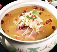 Ganoderma Chicken with Ham