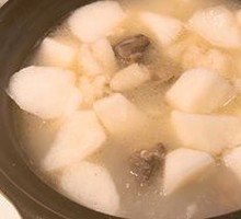 Braised Pork Ribs with Yam and Bamboo Fungus
