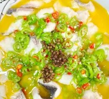 Golden Soup Snowflake Fish