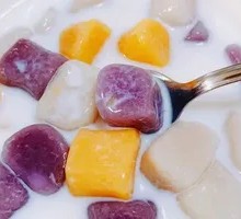 Taro Balls in Sweet Syrup