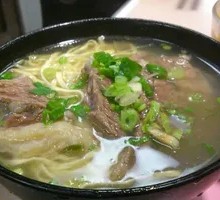 Clear Soup Beef Noodles