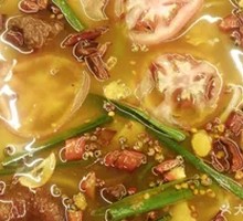 Sour Cabbage Wild Pork Trotter Small Pot Elbow Meat Slices