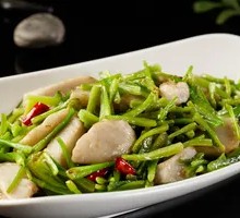 Sea Vegetable and Taro Stir-Fry