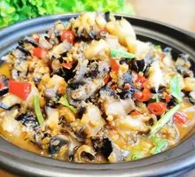 Stir-fried Freshwater Snails in Oil