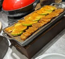 Crispy Black Pepper Roast Meat