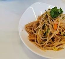 Bean Sprout and Wheat Gluten Salad