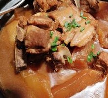 Braised Pork Ribs with Radish in Abalone Sauce