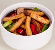 Green Pepper and Tofu Skin Stir-fry