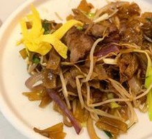 Dry-Fried Beef Rice Noodles