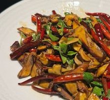 Qubei Spicy Stir-fried Thick Sliced See-Hand Green Mushroom