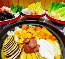 Wild Mushroom Hot Pot