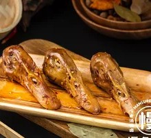 Spicy Braised Duck Heads