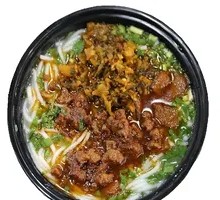 Braised Pork Rice Noodles