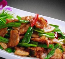 Yunnan-style Pork Stir-fry