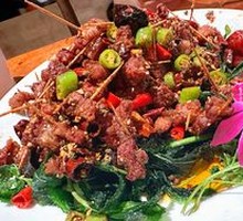 Stir-Fried Beef Liver Mushroom with Bee Larvae