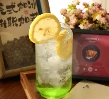 Green Apple Sparkling Water