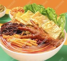 Spicy Chicken Feet with Rice Noodles