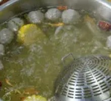 High-Calcium Beef Bone Soup Pot