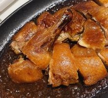 Cantonese Black Pepper Duck on Iron Plate