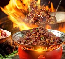 Stir-Fried Tender Yellow Beef