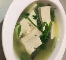 Bean Sprout and Tofu Soup